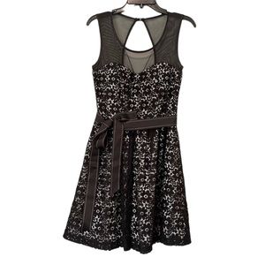 INSPIRE ME Junior Girls Lace Formal Dress Sleeveless Size 7